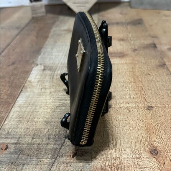 Michael Kors Black Leather Zip Around Continental Wallet - Picture 3 of 12